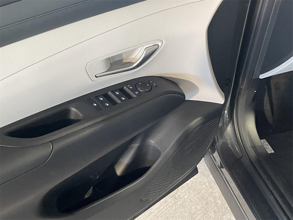 new 2026 Hyundai TUCSON Hybrid car, priced at $30,987