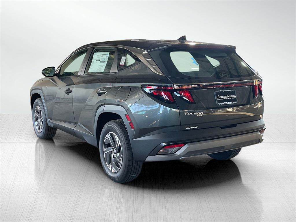new 2026 Hyundai TUCSON Hybrid car, priced at $30,987
