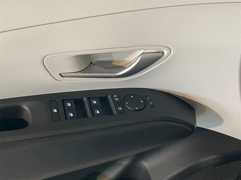 new 2026 Hyundai TUCSON Hybrid car, priced at $30,987