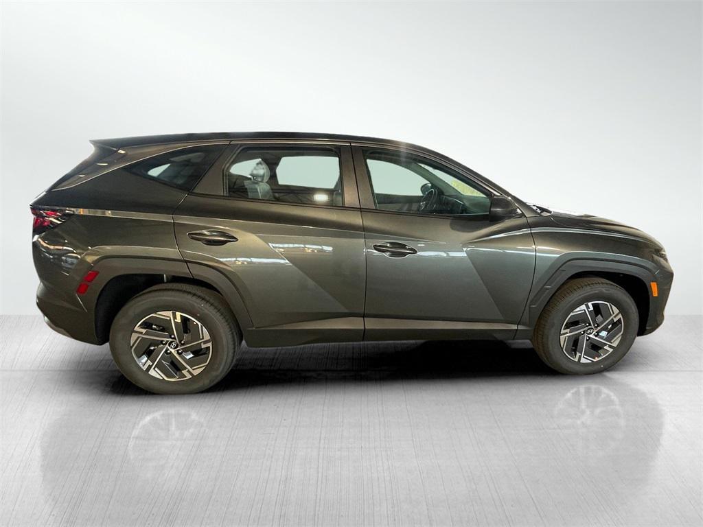 new 2026 Hyundai TUCSON Hybrid car, priced at $30,987