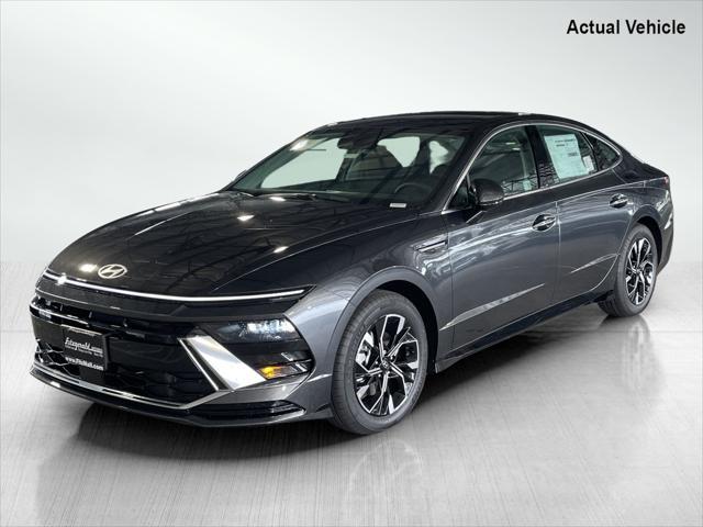 new 2024 Hyundai Sonata car, priced at $29,197