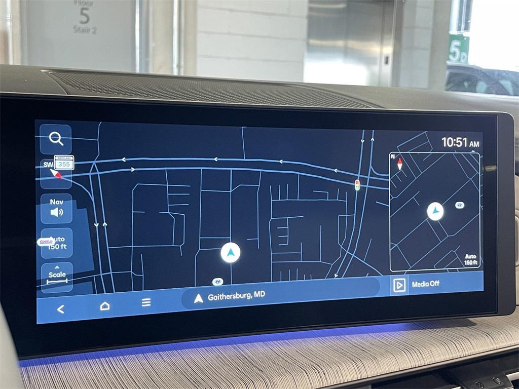 new 2025 Hyundai SANTA FE HEV car, priced at $46,934