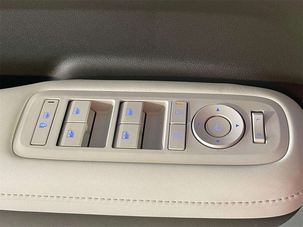 new 2025 Hyundai SANTA FE HEV car, priced at $46,934