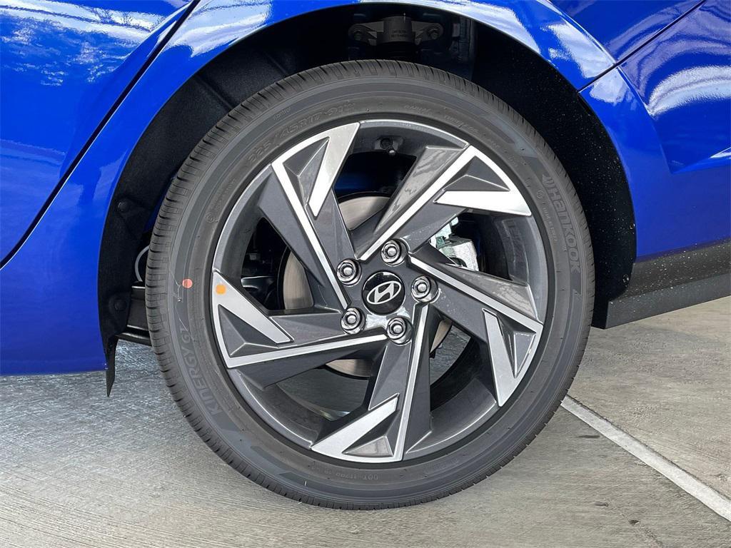 new 2025 Hyundai Elantra car, priced at $26,328
