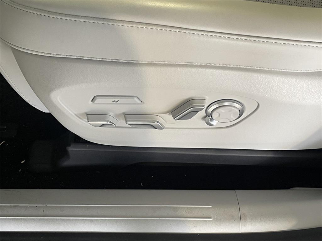 new 2026 Hyundai IONIQ 9 car, priced at $72,005