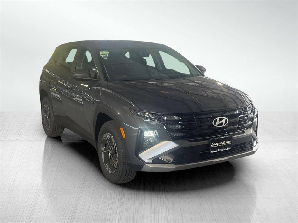 new 2026 Hyundai TUCSON Hybrid car, priced at $31,114