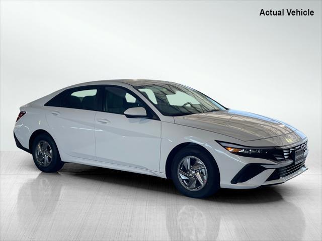 new 2025 Hyundai Elantra car, priced at $23,659