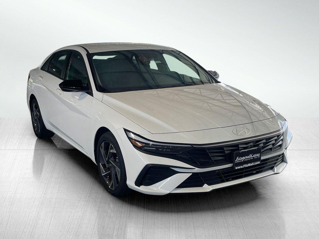 new 2025 Hyundai Elantra car, priced at $21,310