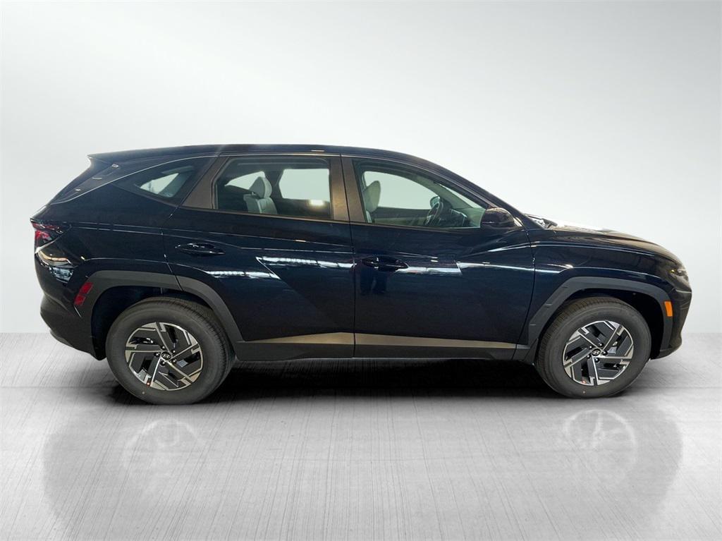 new 2026 Hyundai TUCSON Hybrid car, priced at $31,050