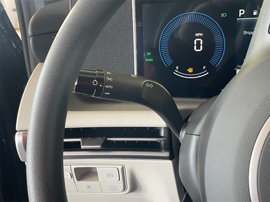 new 2026 Hyundai TUCSON Hybrid car, priced at $31,050