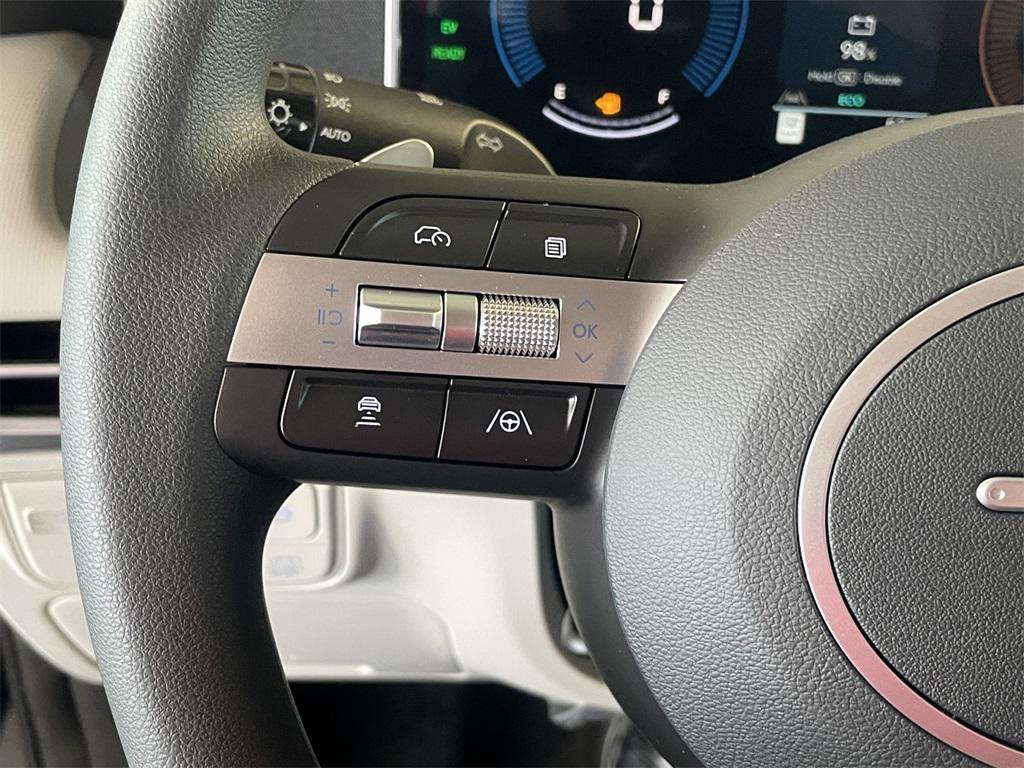 new 2026 Hyundai TUCSON Hybrid car, priced at $31,050