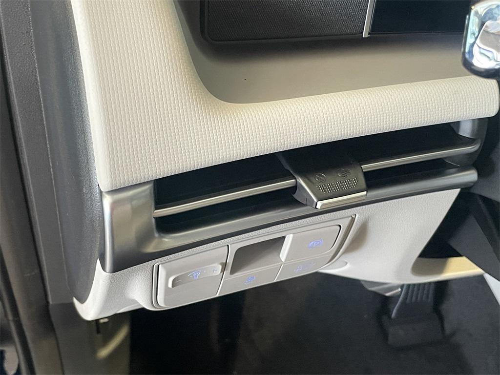 new 2026 Hyundai TUCSON Hybrid car, priced at $31,050