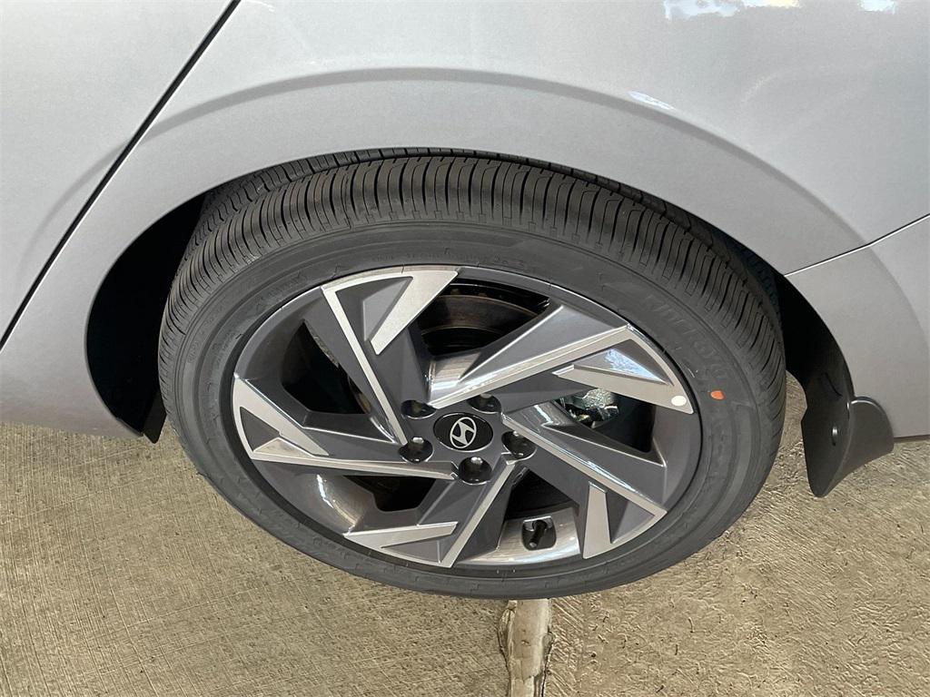 new 2025 Hyundai Elantra car, priced at $24,583