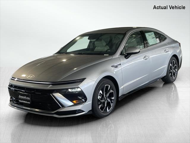 new 2024 Hyundai Sonata car, priced at $29,697