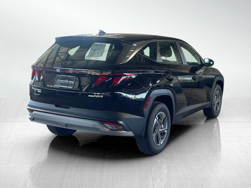 new 2026 Hyundai TUCSON Hybrid car, priced at $31,114