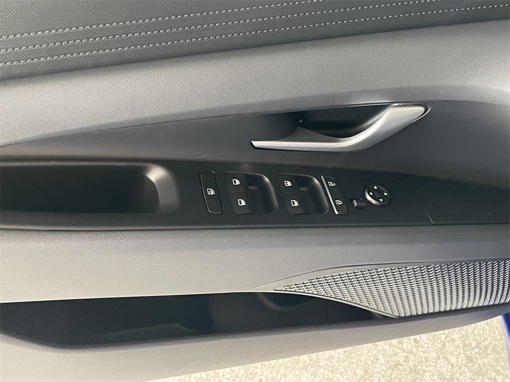 new 2025 Hyundai Elantra car, priced at $22,984