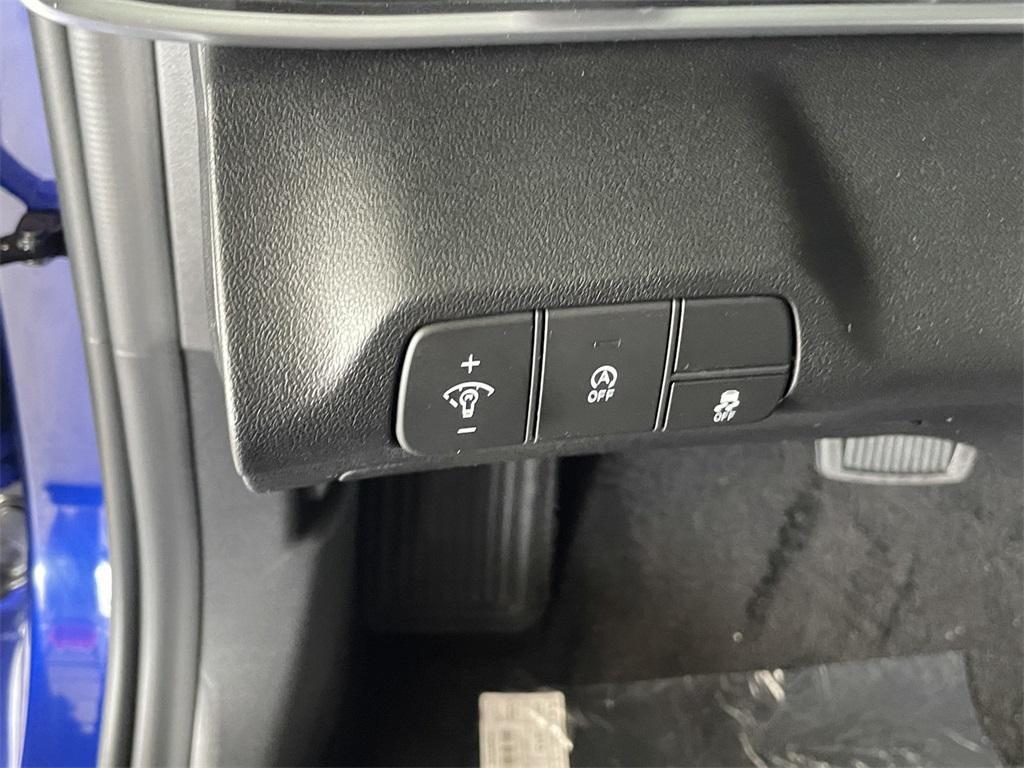new 2025 Hyundai Elantra car, priced at $22,984