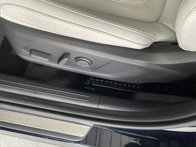 new 2025 Hyundai TUCSON Hybrid car, priced at $41,542