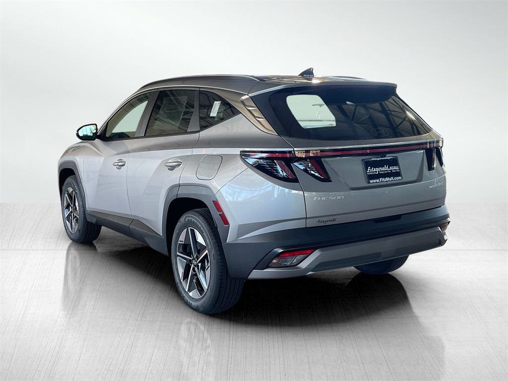 new 2026 Hyundai TUCSON Hybrid car, priced at $33,709