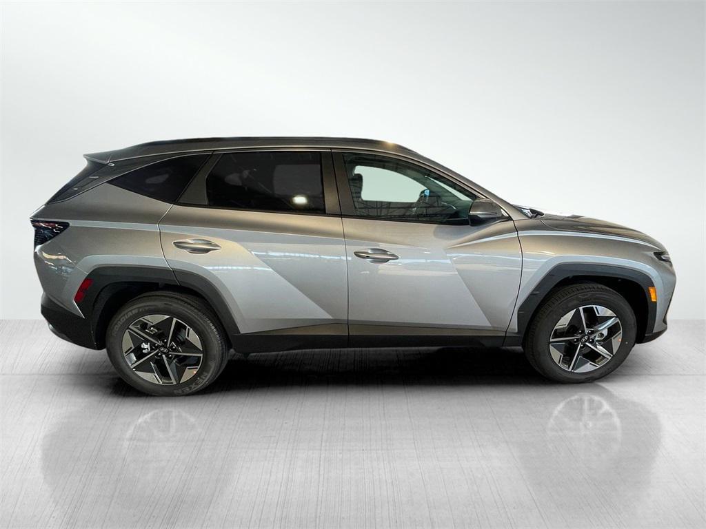 new 2026 Hyundai TUCSON Hybrid car, priced at $33,709
