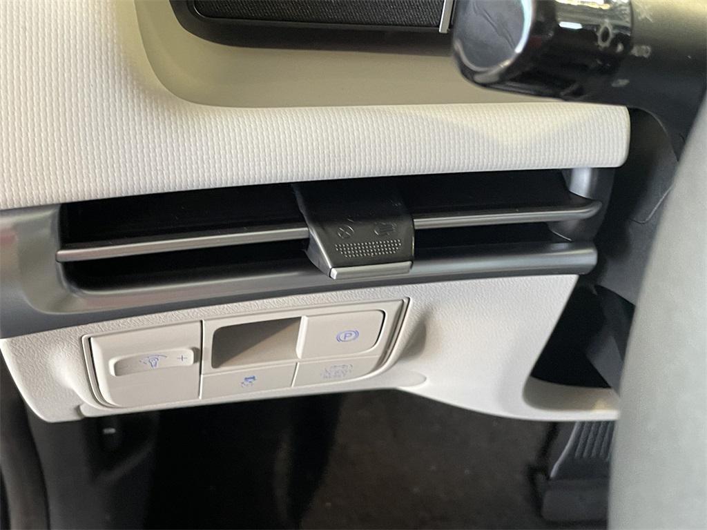 new 2026 Hyundai TUCSON Hybrid car, priced at $31,118