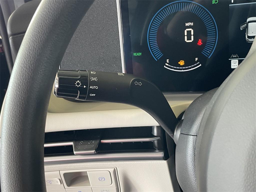 new 2026 Hyundai TUCSON Hybrid car, priced at $31,118