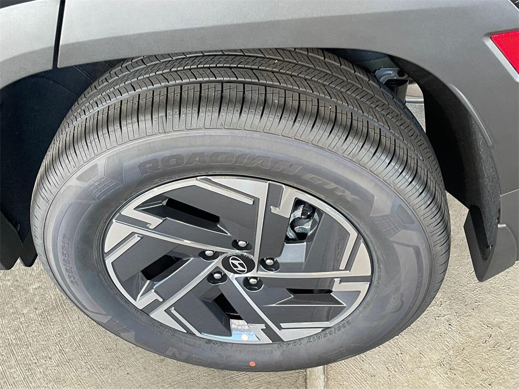 new 2026 Hyundai TUCSON Hybrid car, priced at $31,114