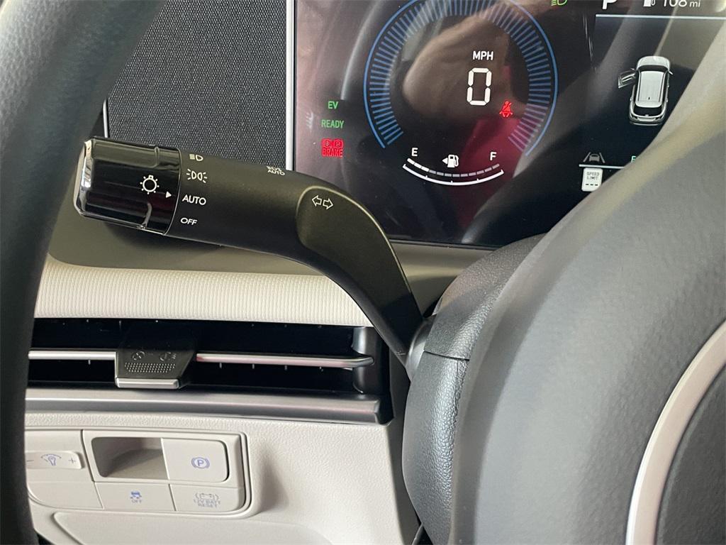 new 2026 Hyundai TUCSON Hybrid car, priced at $31,114