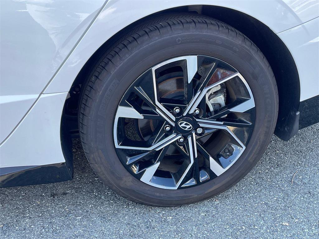 used 2024 Hyundai Sonata car, priced at $23,388