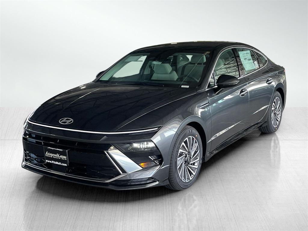 new 2025 Hyundai Sonata Hybrid car, priced at $30,622