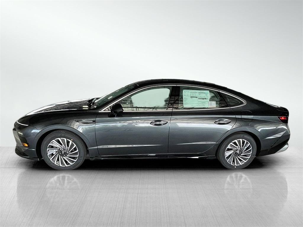 new 2025 Hyundai Sonata Hybrid car, priced at $30,622