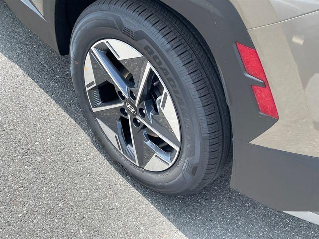 new 2025 Hyundai TUCSON Hybrid car, priced at $37,212