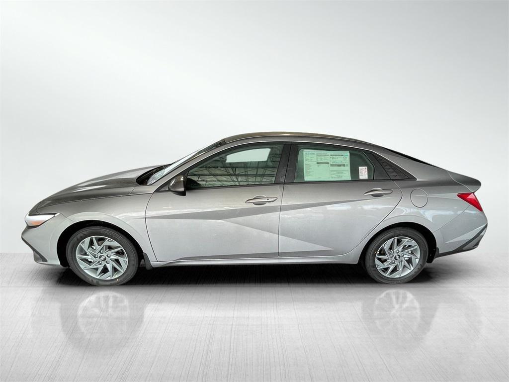 new 2026 Hyundai ELANTRA HEV car, priced at $26,138