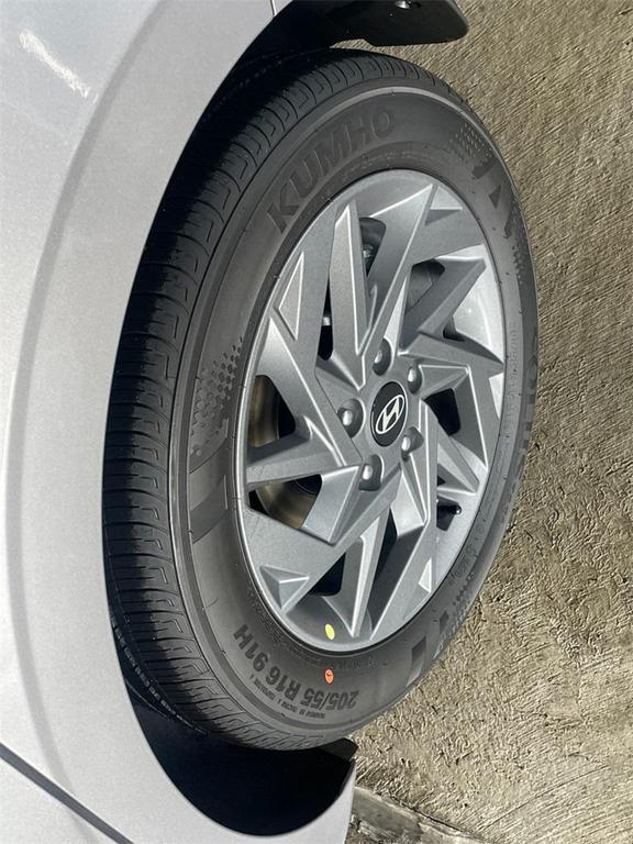 new 2026 Hyundai ELANTRA HEV car, priced at $26,138