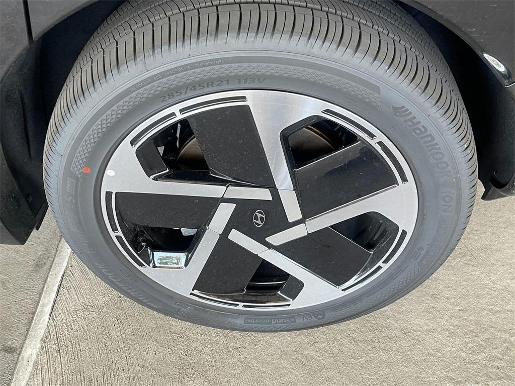 new 2026 Hyundai IONIQ 9 car, priced at $68,109
