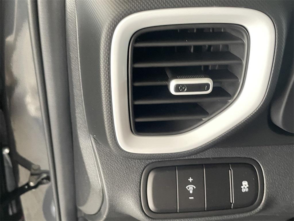 new 2025 Hyundai Venue car, priced at $23,766