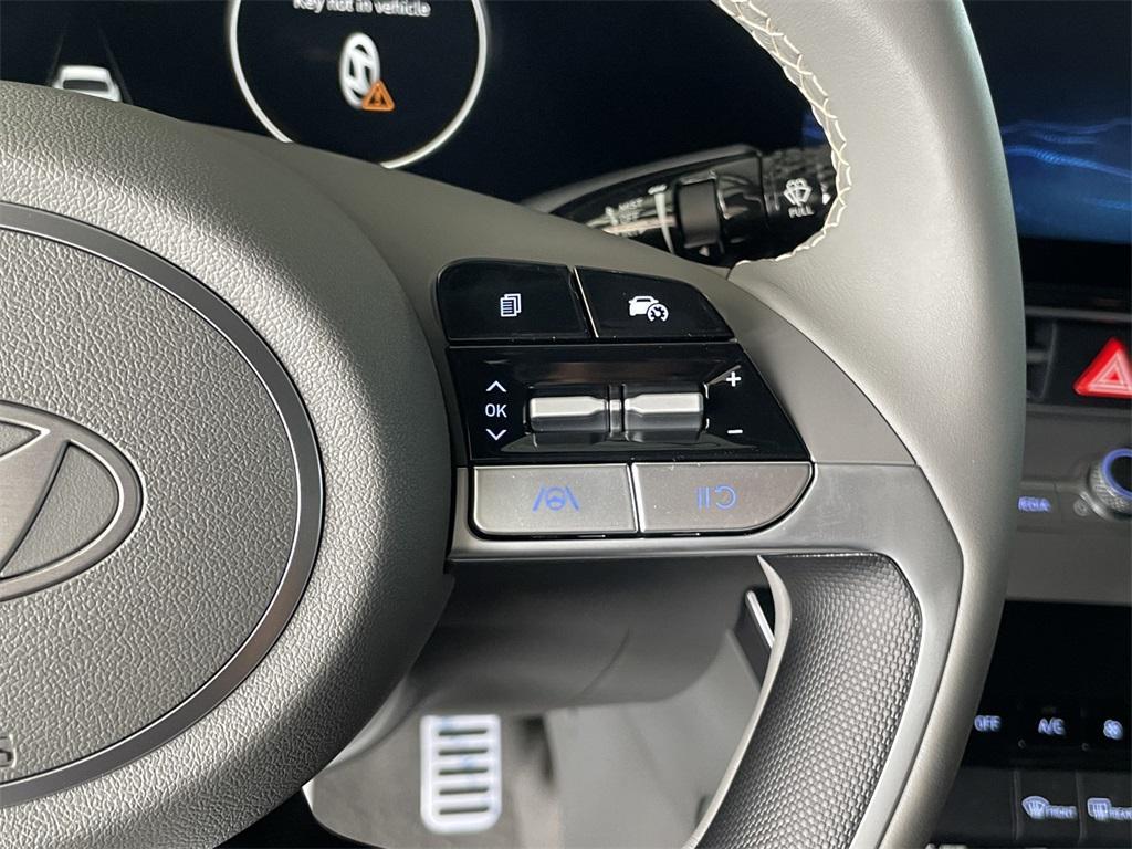new 2025 Hyundai Elantra car, priced at $26,817