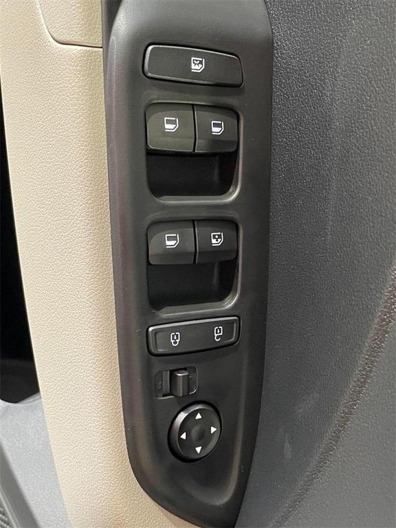 new 2025 Hyundai Venue car, priced at $23,489