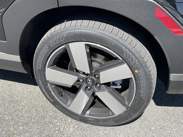new 2025 Hyundai Santa Fe car, priced at $45,809
