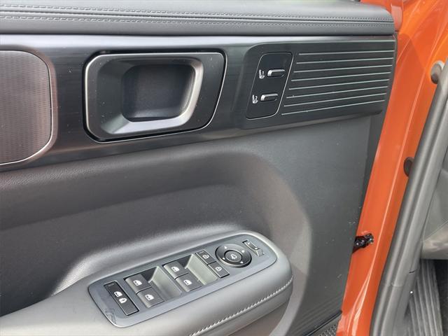 new 2025 Hyundai SANTA FE HEV car, priced at $49,585