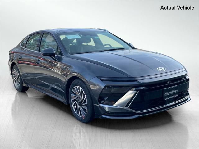 new 2025 Hyundai Sonata Hybrid car, priced at $38,457