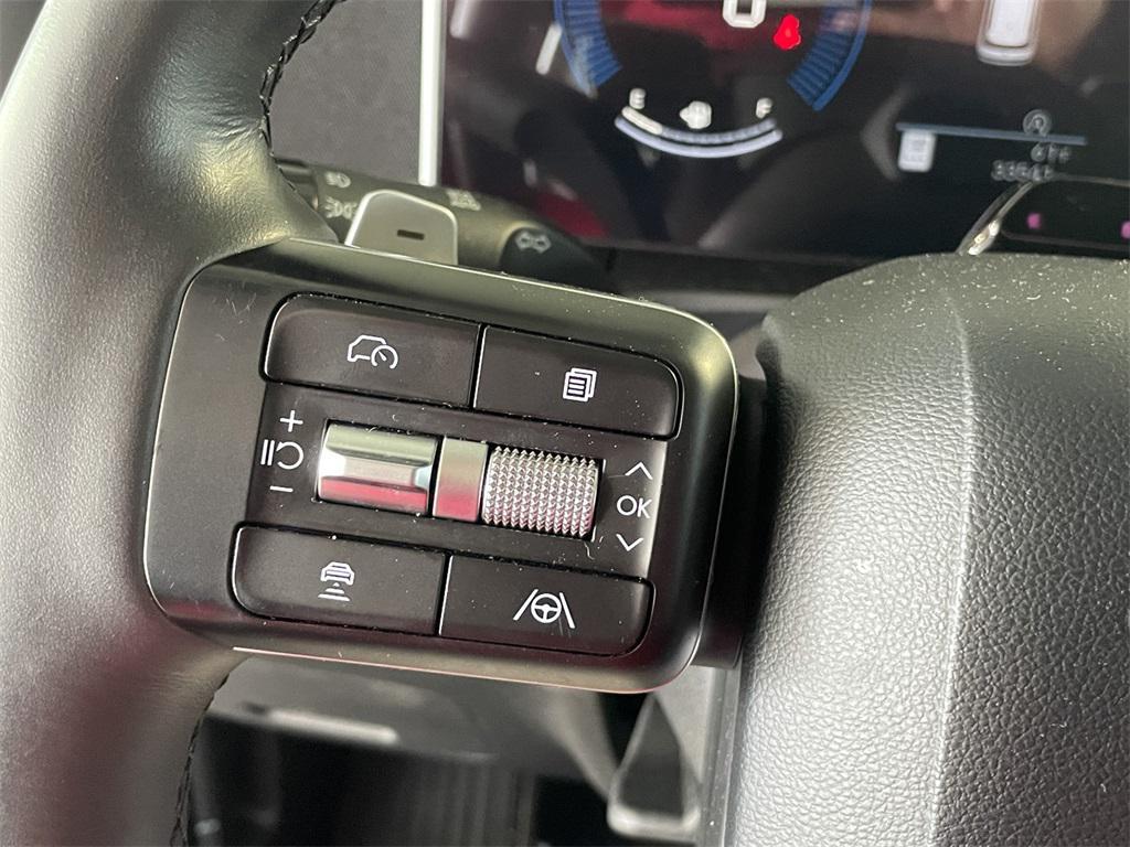 used 2024 Hyundai Santa Fe car, priced at $31,988