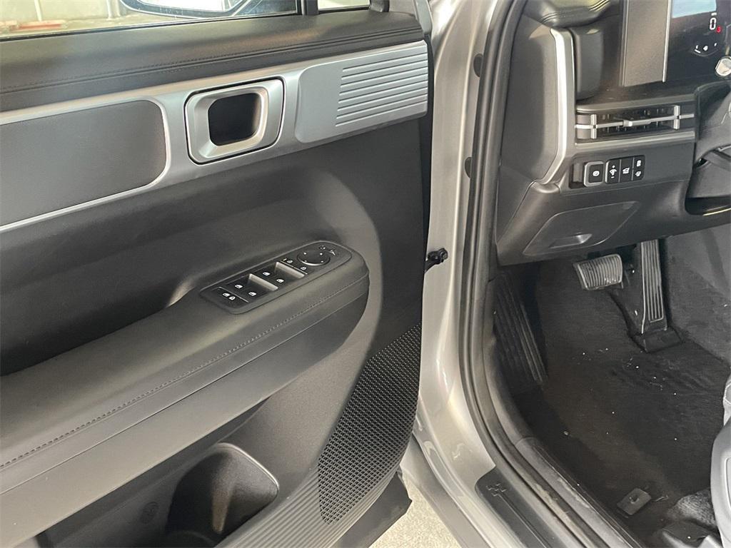 used 2024 Hyundai Santa Fe car, priced at $31,988