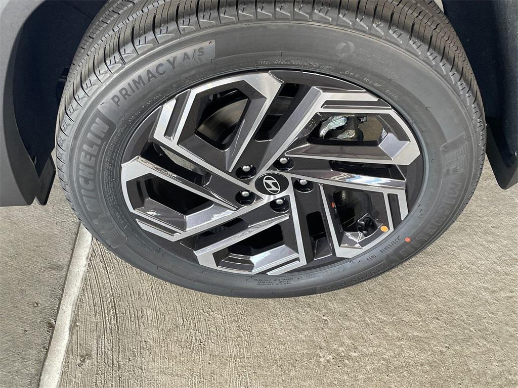 new 2026 Hyundai TUCSON Hybrid car, priced at $41,234