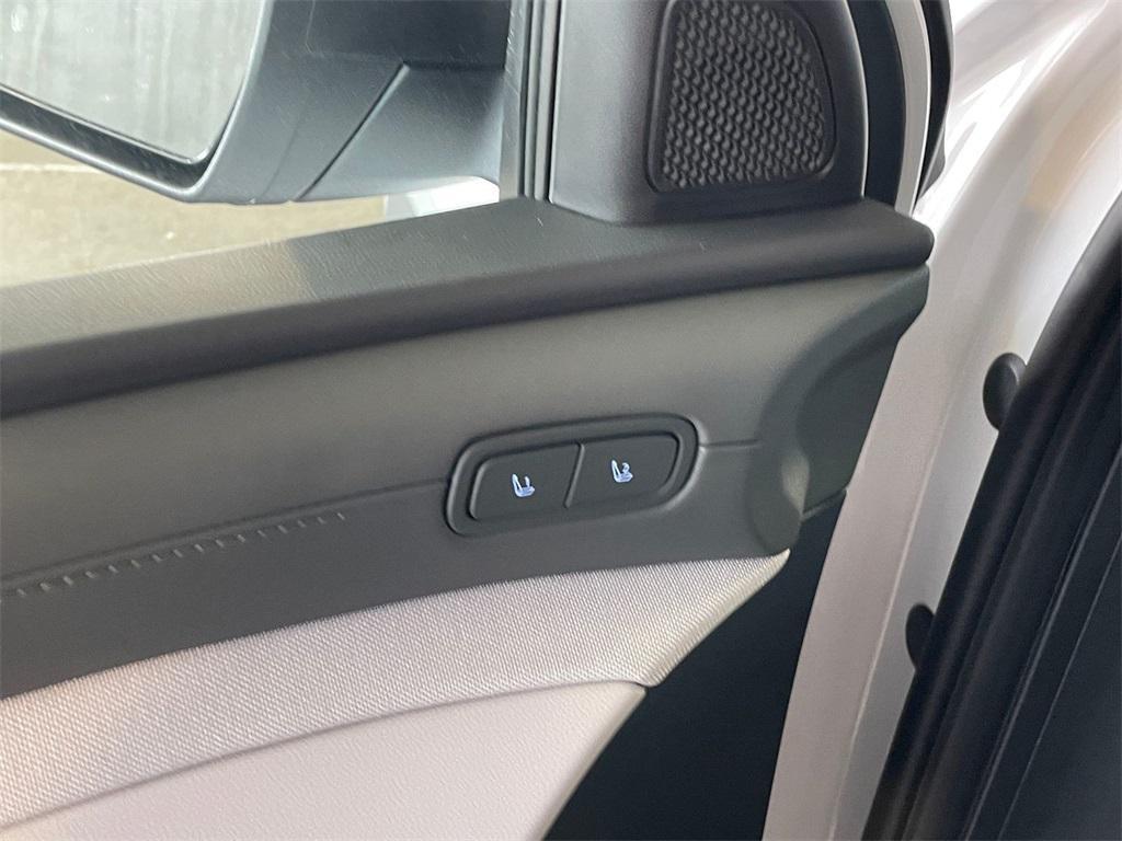 new 2026 Hyundai TUCSON Hybrid car, priced at $41,234