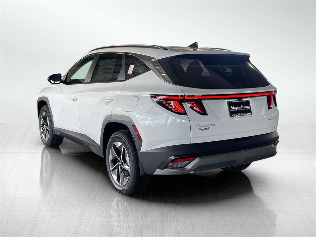 new 2026 Hyundai TUCSON Hybrid car, priced at $34,261