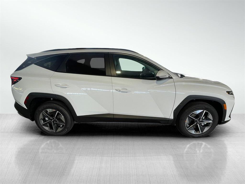 new 2026 Hyundai TUCSON Hybrid car, priced at $34,261