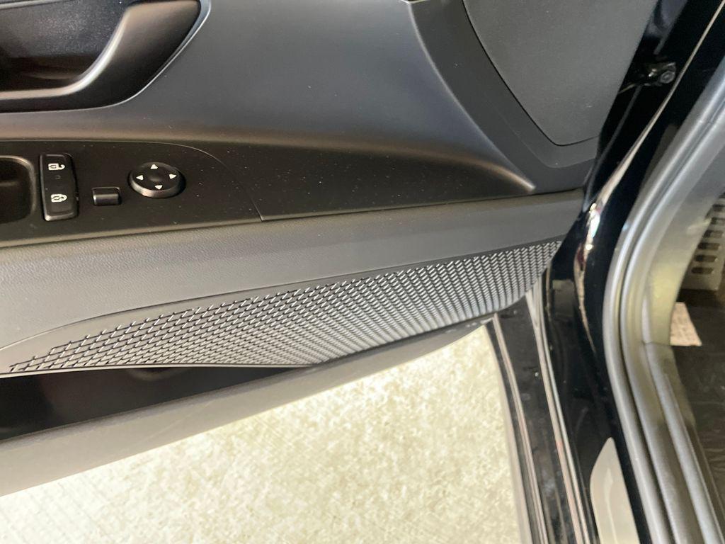 new 2025 Hyundai ELANTRA HEV car, priced at $23,571