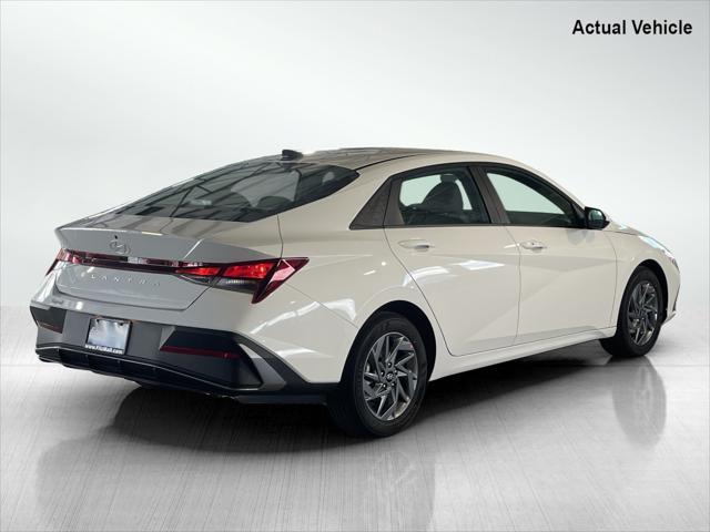 new 2024 Hyundai Elantra car, priced at $24,752