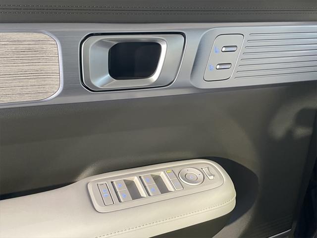 new 2025 Hyundai Santa Fe car, priced at $47,122